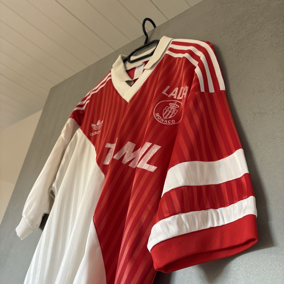 Adidas Canottiere & Pantaloni: As Monaco Adidas Vintage 90s – Usato da Winterthur venduto da LaBodega 2
