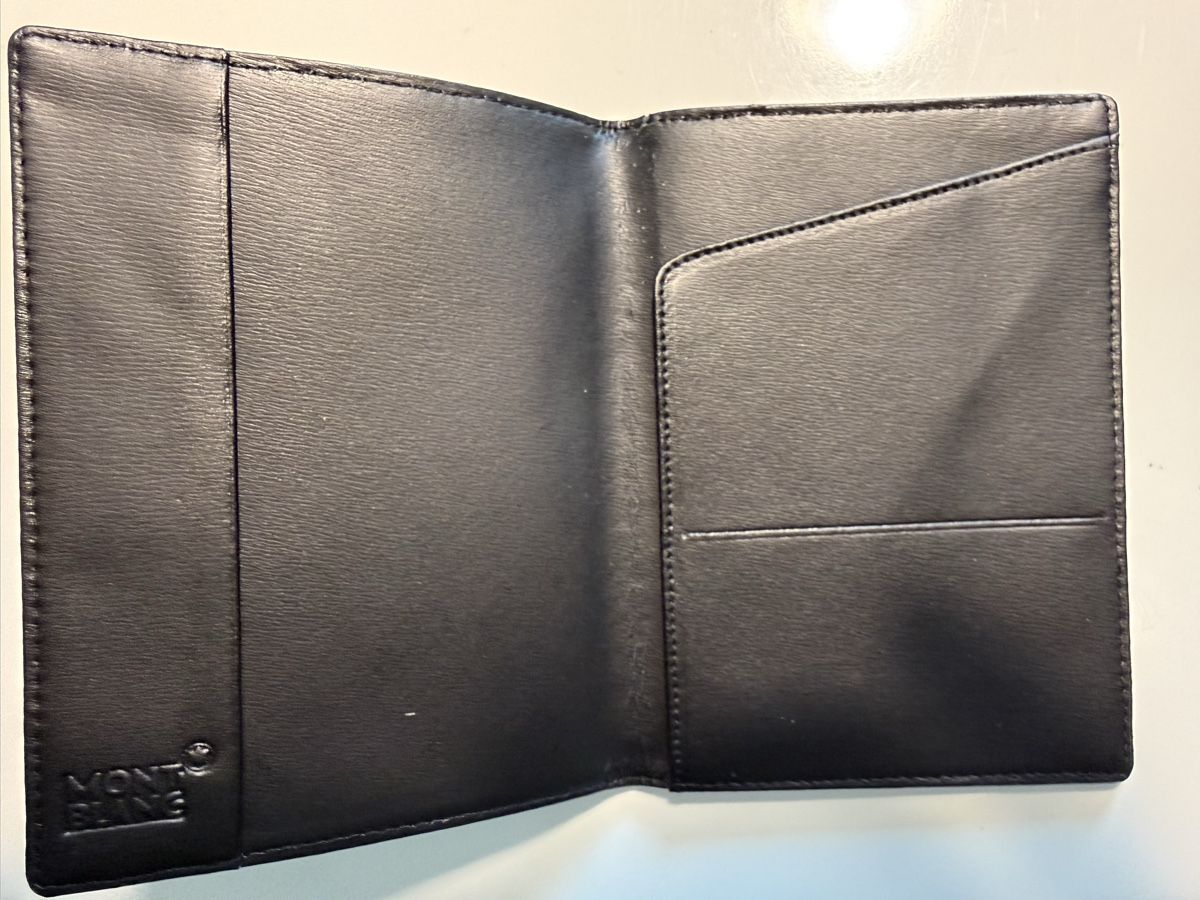 Montblanc Altro in  Abbigliamento & Accessori: Montblanc Passhülle – Nuovo (secondo la descrizione) da Meilen venduto da dan_bsf6 1
