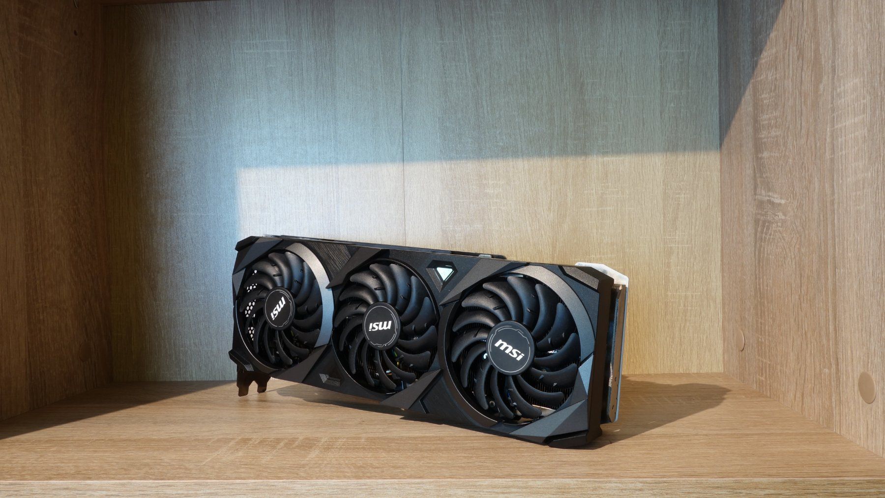 MSI Schede grafiche: MSI GeForce RTX 3080 Ventus 3X OC customisée – Usato da Les Valettes venduto da lou_dp28 3