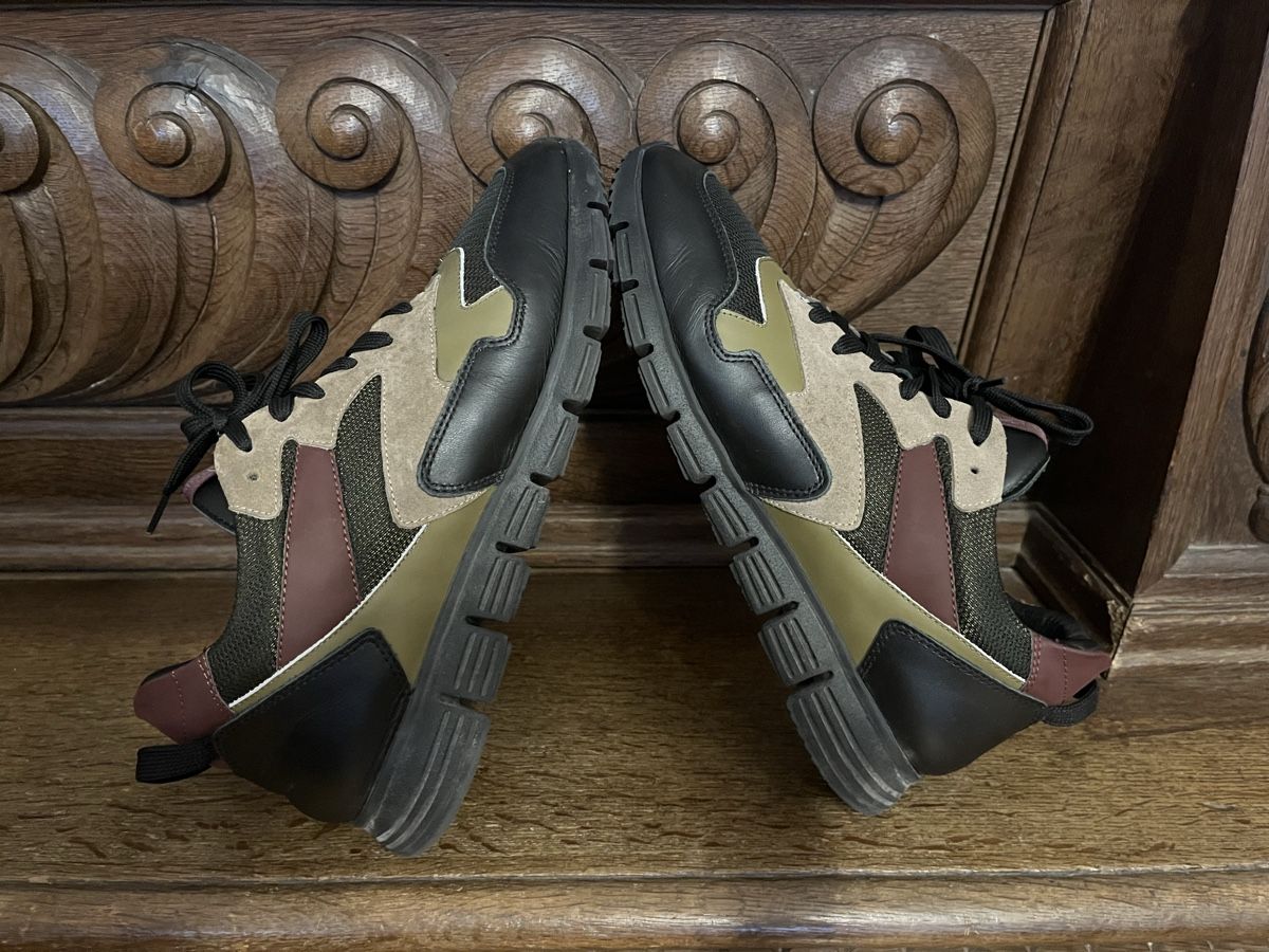 Scarpe da uomo: Pollini Sneakers Gr 44/43 Leder – Usato da Uetikon am See venduto da erz13