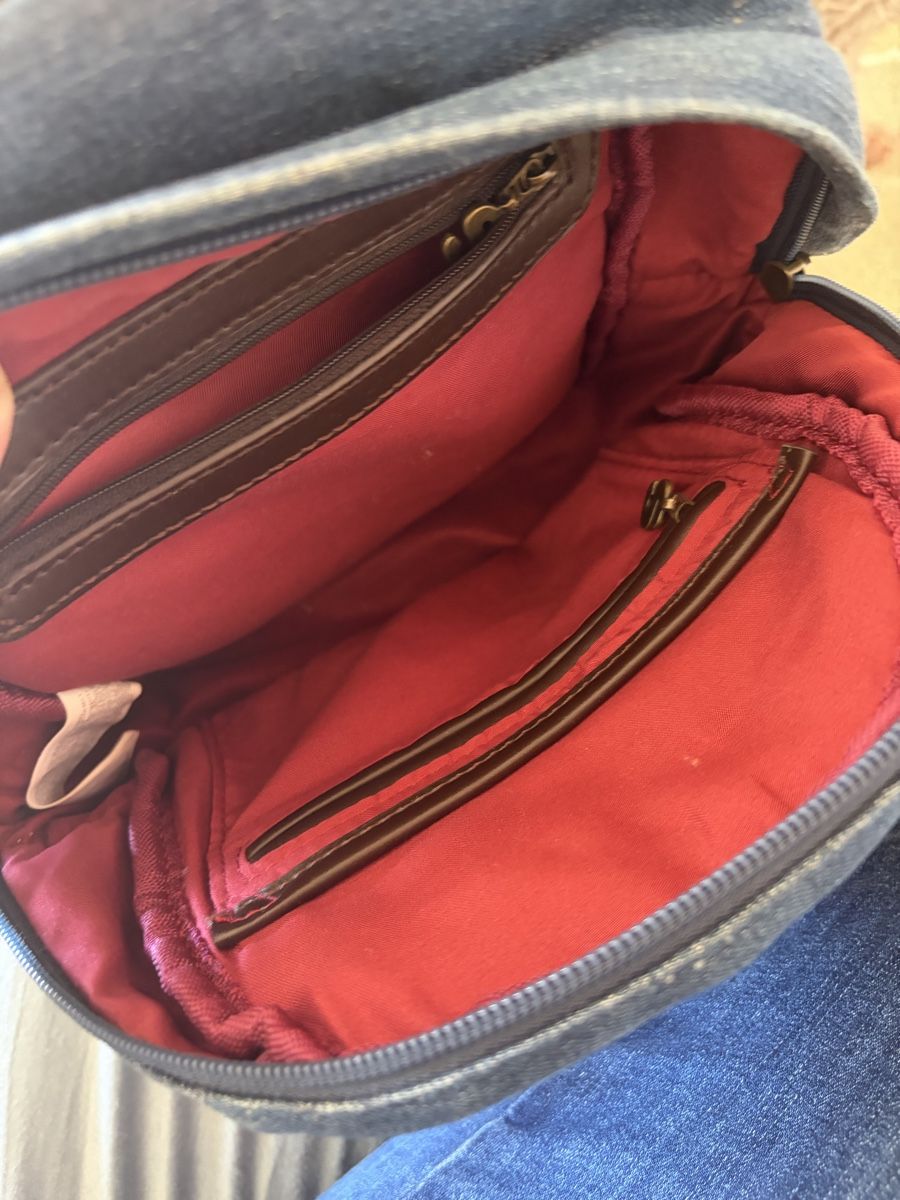 Desigual Zaini: Desigual Rucksack  – Usato da Basel venduto da Brunner.T 4