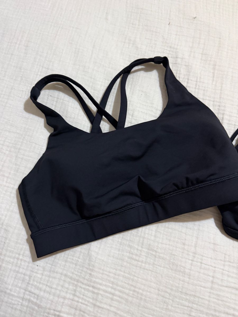 Lululemon Tops: 2 Lululemon Sporttop – Gebraucht aus Neerach von the_modern_mini 2