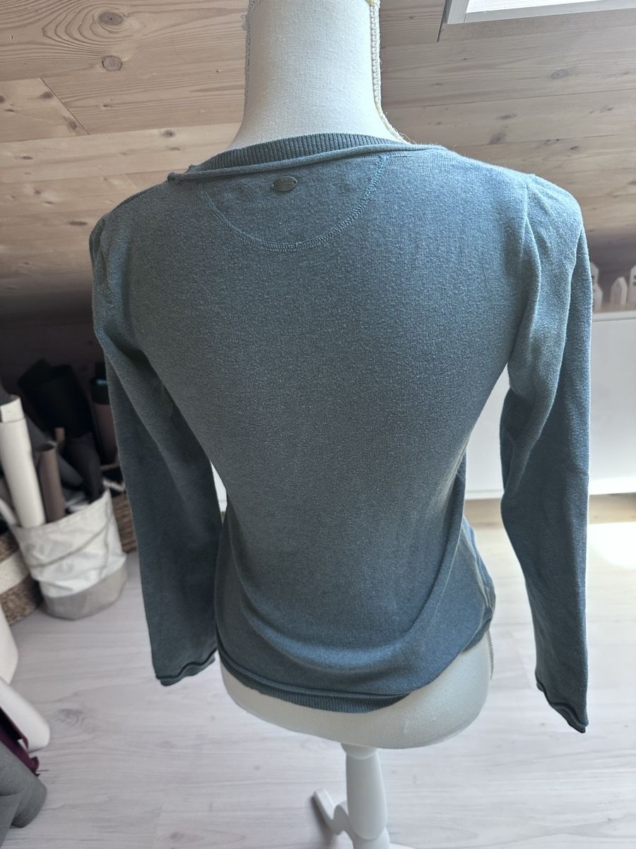 Nile Jacken: Strickjacke Nile Gr. S – Gebraucht aus Steckborn von smilla70 1