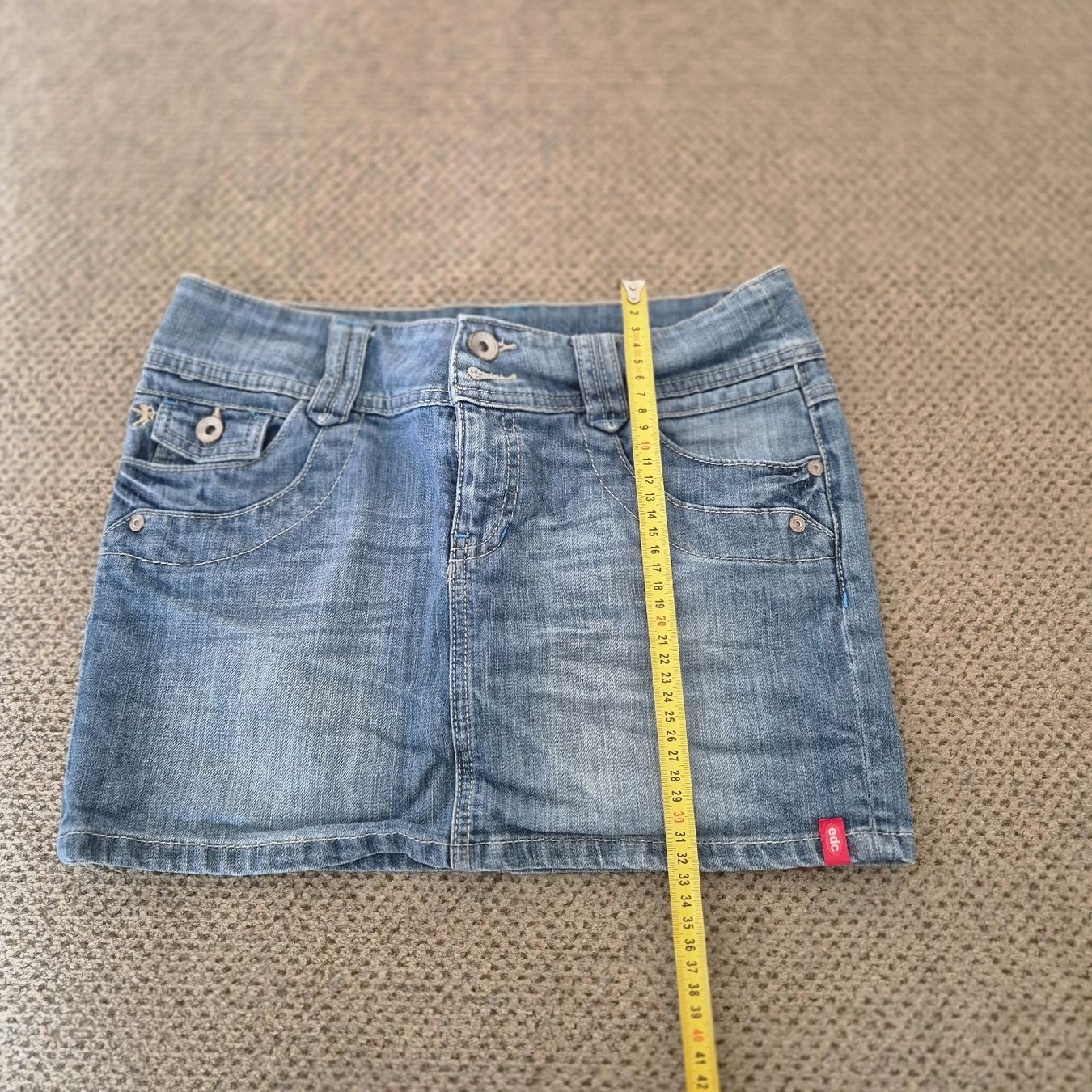 Röcke: Jeansrock Esprit Grösse 34, Abercrombie Gr.24 – Gebraucht aus Münchenstein von yes_l59n