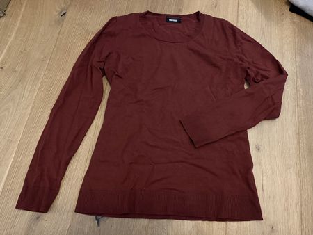 Sisley Maroon Sweater size M