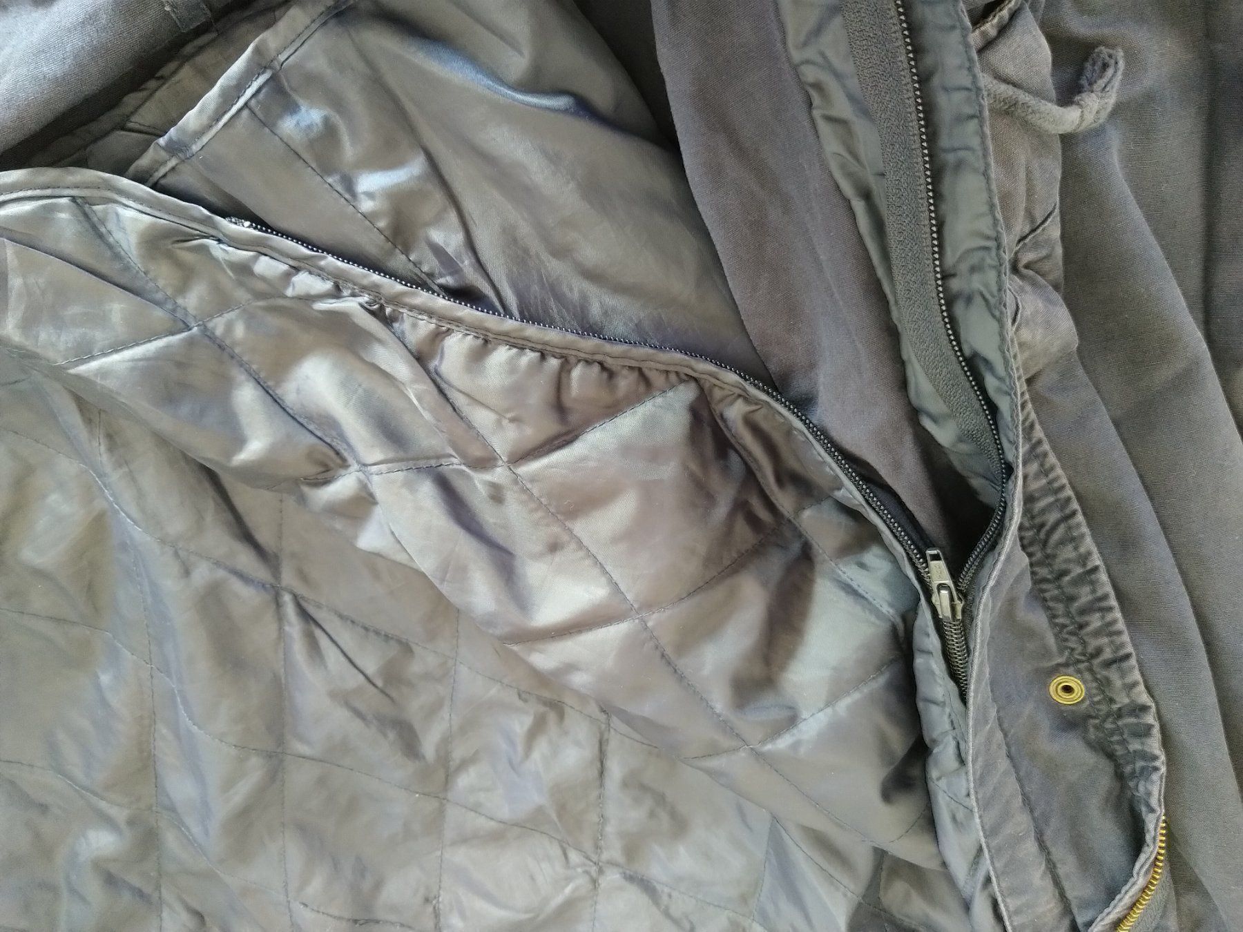 Giacche: Herren Jacke mit Kaputze Grösse M – Usato da Wiesendangen venduto da troawus 4