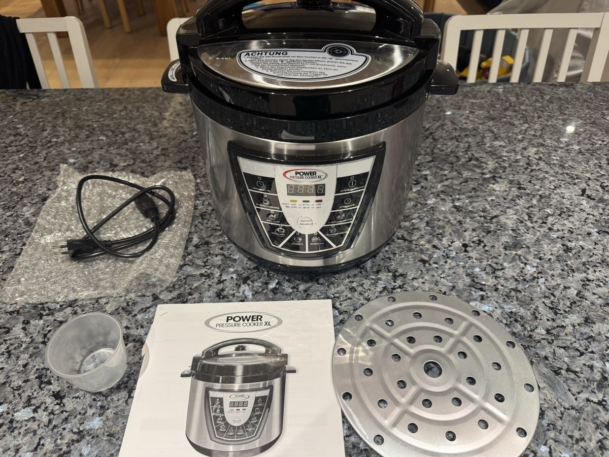 Elettrodomestici da cucina: Reiskocher mit Druck, Drucktopf – Usato da Rorbas venduto da Astrafix 1