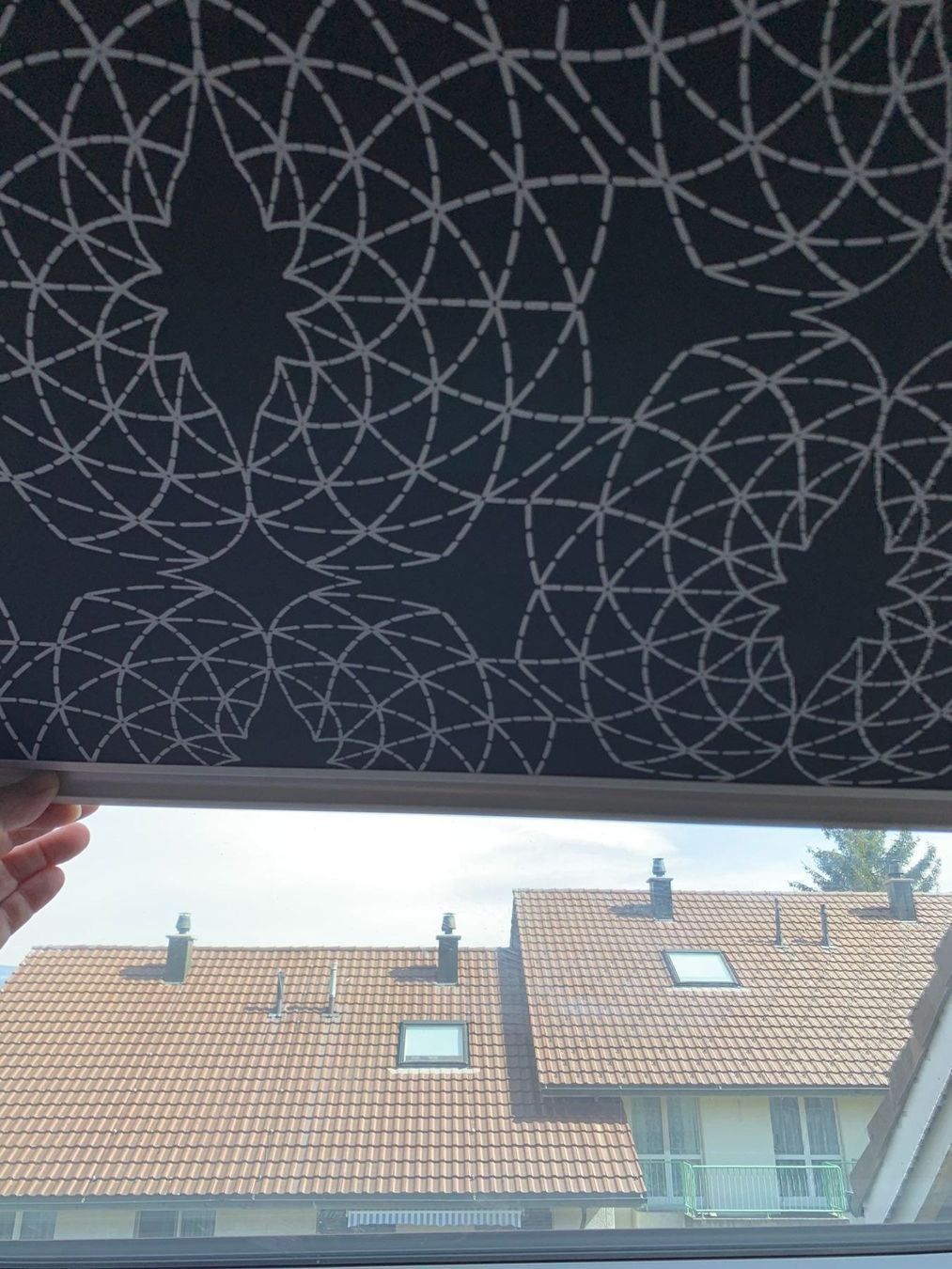 Tende da sole: 2 VELUX Verdunkelungsrollos – Usato da Arch venduto da seil819