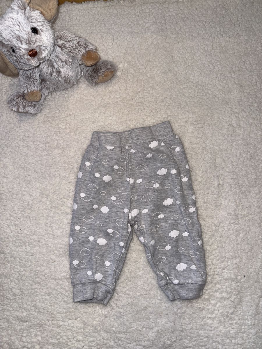 Pantaloni: Graue Hose mit Wolken Gr. 68 – Usato da Horgen venduto da AA.AW55