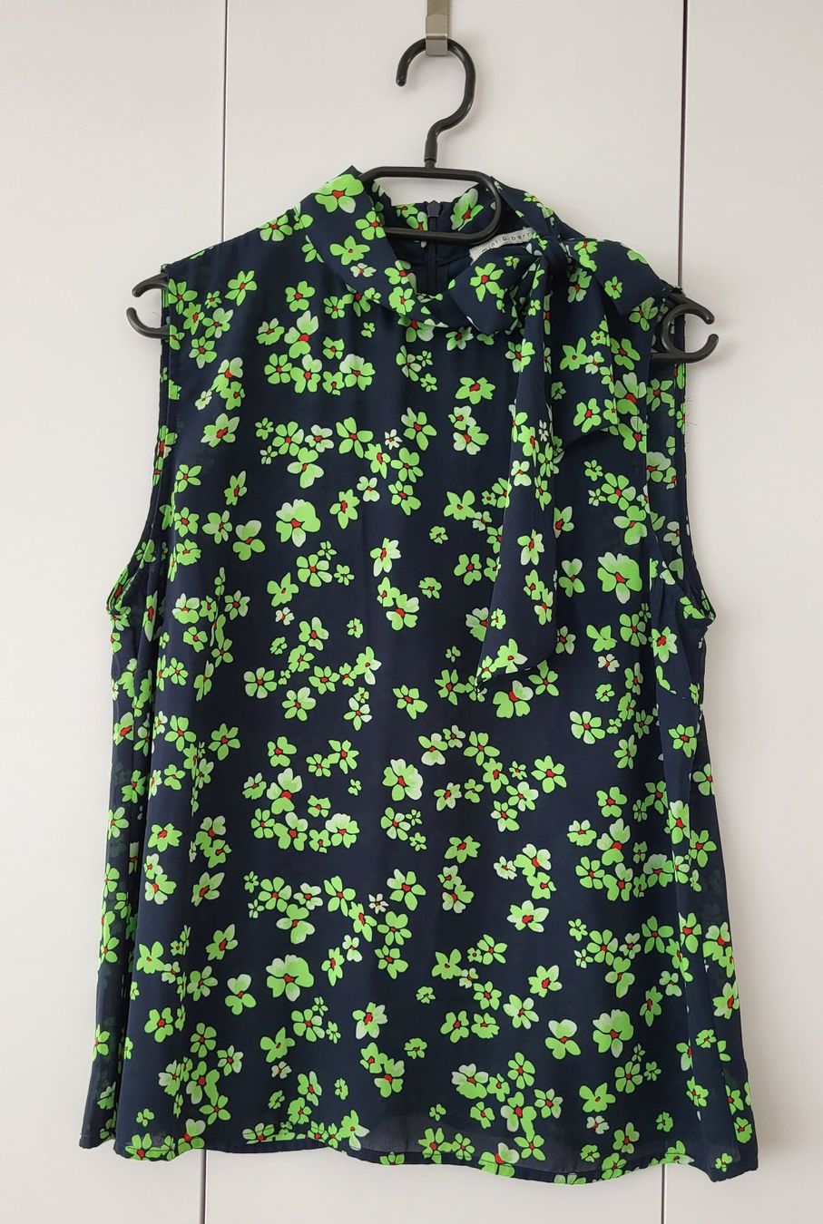 Top: MINT&BERRY Top, navy/bunt, 40 – Usato da Münchenstein venduto da Trinity