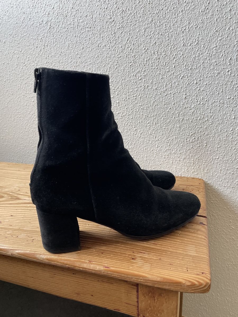 Scarpe da donna: Anthology Paris Wildleder Boots Gr. 38 schwarz – Usato da Zürich venduto da ehupp