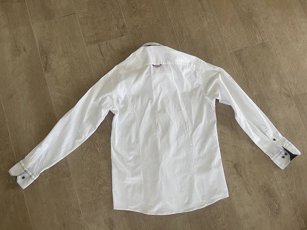 Hemden: Herren Hemd Tommy Hilfiger Gr. XL – Gebraucht aus Reinach BL von present4you 1