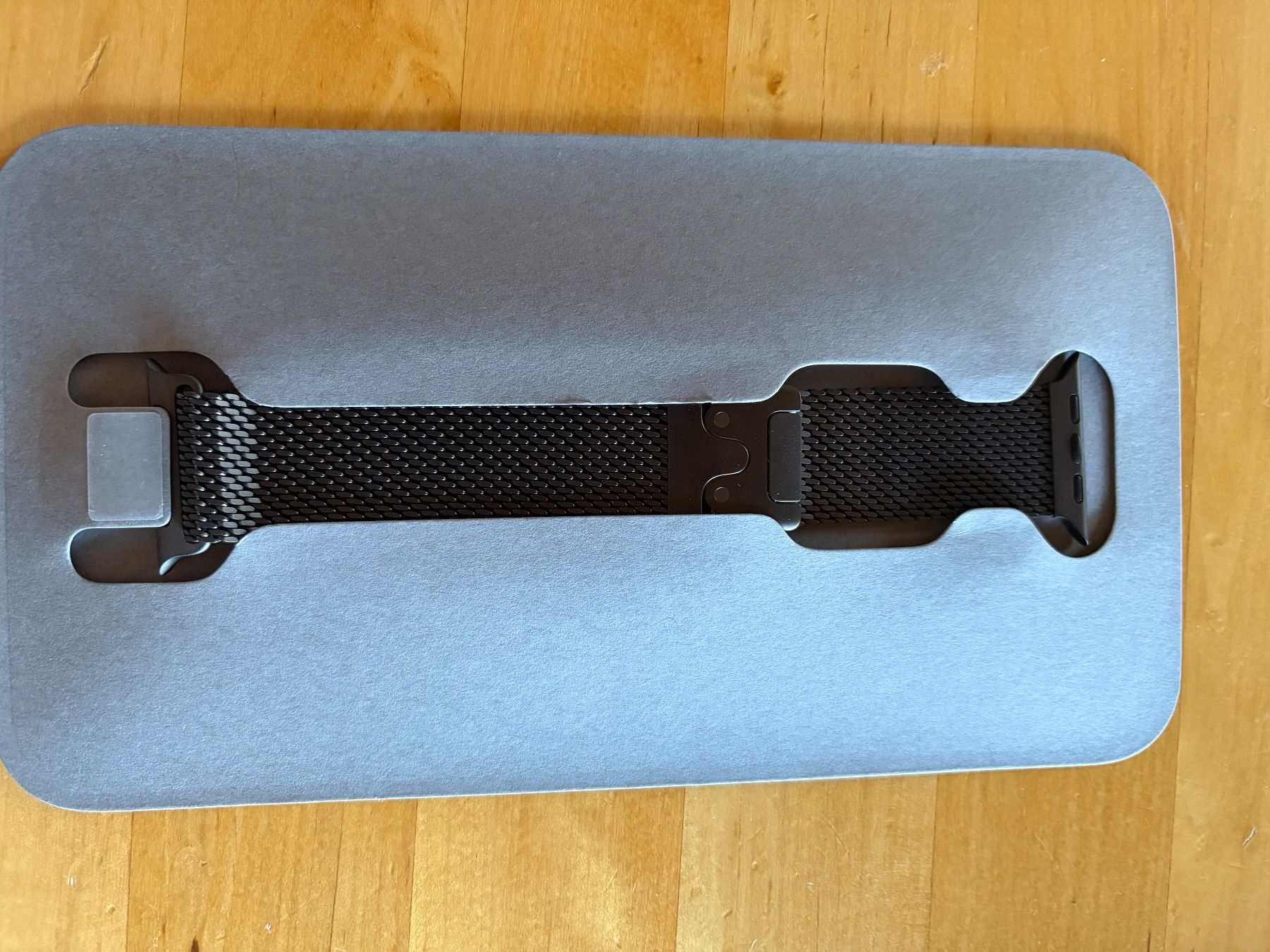 Apple Bracciali & Braccialetti: Bracelet Apple Watch titanium Milanese Loop L – Nuovo e nell'imballaggio originale da Cormérod venduto da mccfee09 3