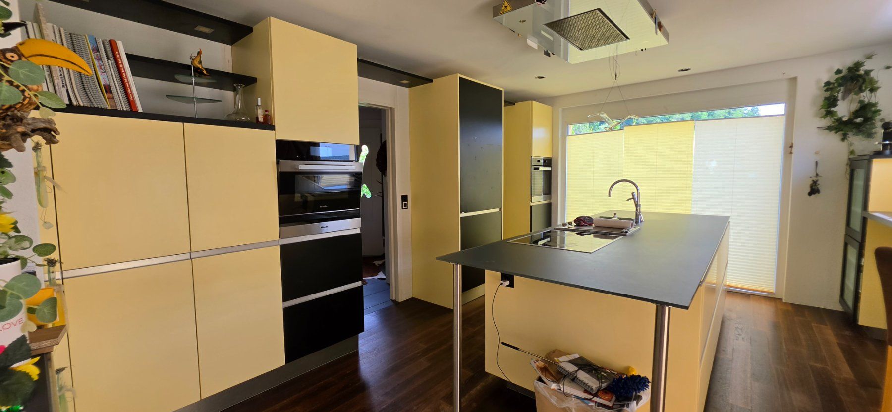 Rational Cucine complete: Küche mit Kochinsel komplett – Usato da Otelfingen venduto da Schlaede
