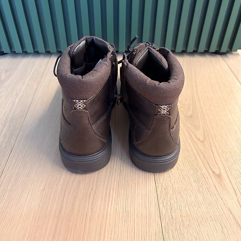 Scarpe da uomo: UGG Winterschuhe Herren, 44 – Usato da Solothurn venduto da Juliasju 2