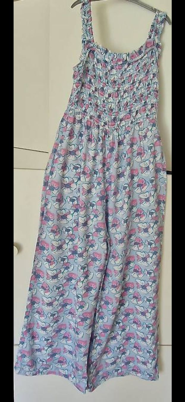 Tute: Mädschen Jumpsuit Blumenmuster Grösse 146/152 – Usato da Appenzell venduto da Top_Top