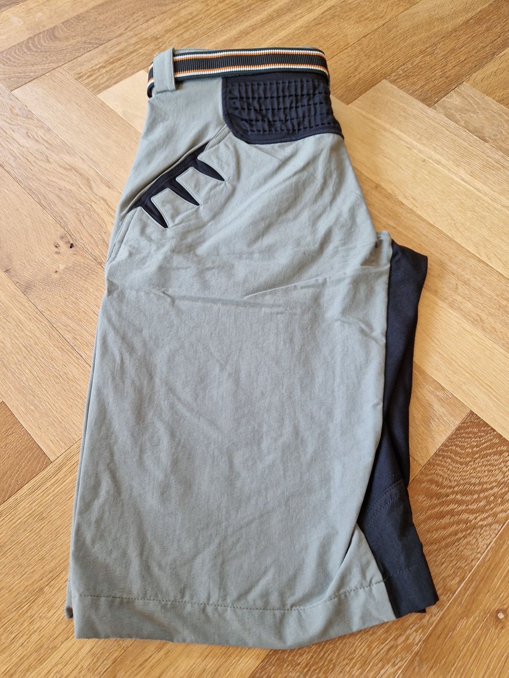 X-bionic Pantaloni: X-Bionic mtb cycling shorts size XS – Nuovo (secondo la descrizione) da Adliswil venduto da fashionholic 2