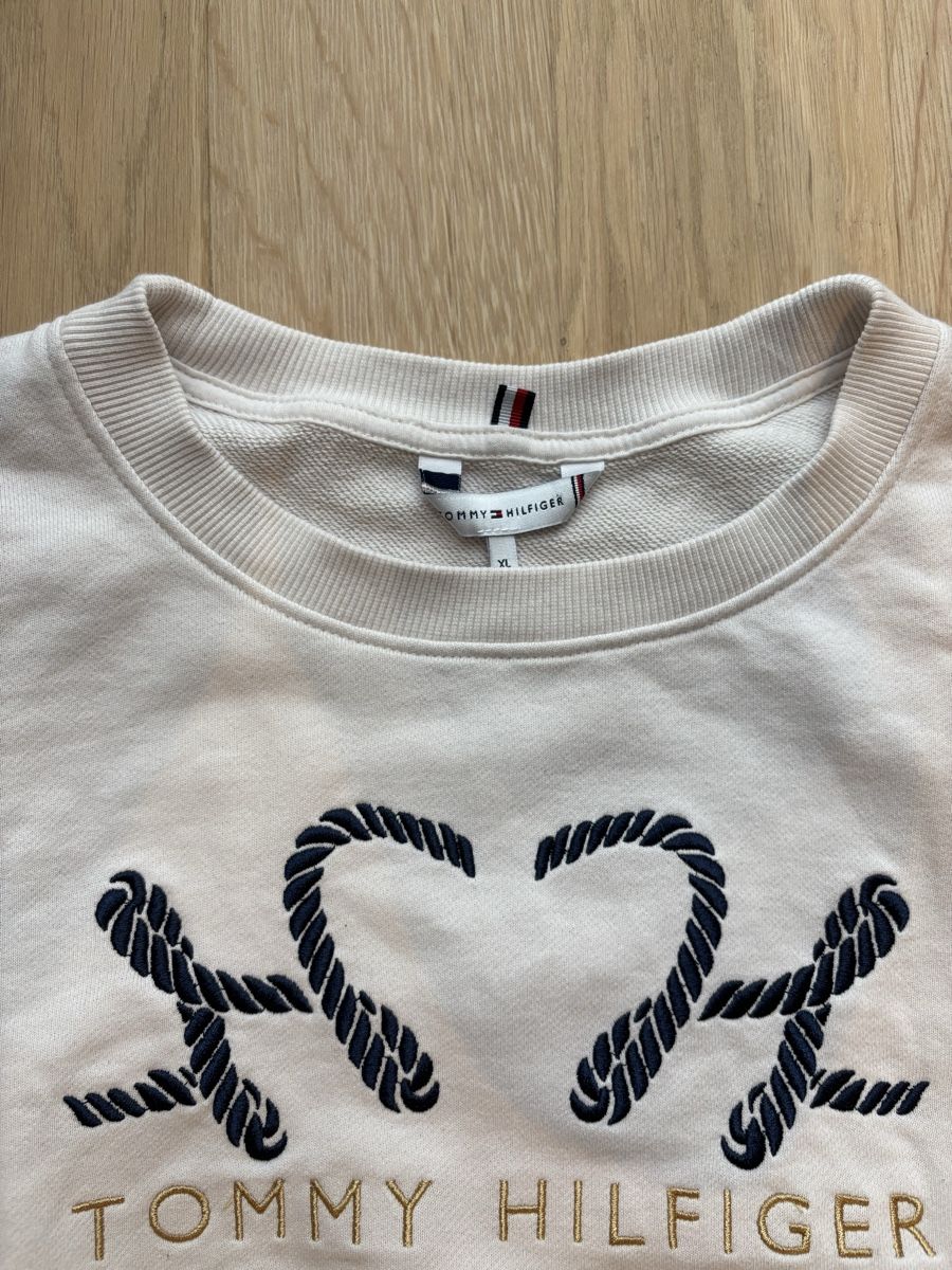 Tommy Hilfiger Pullover & Sweatshirts: Pullover Tommy Hilfiger XL eierschale – Gebraucht aus Gwatt (Thun) von Bioethanol01 1