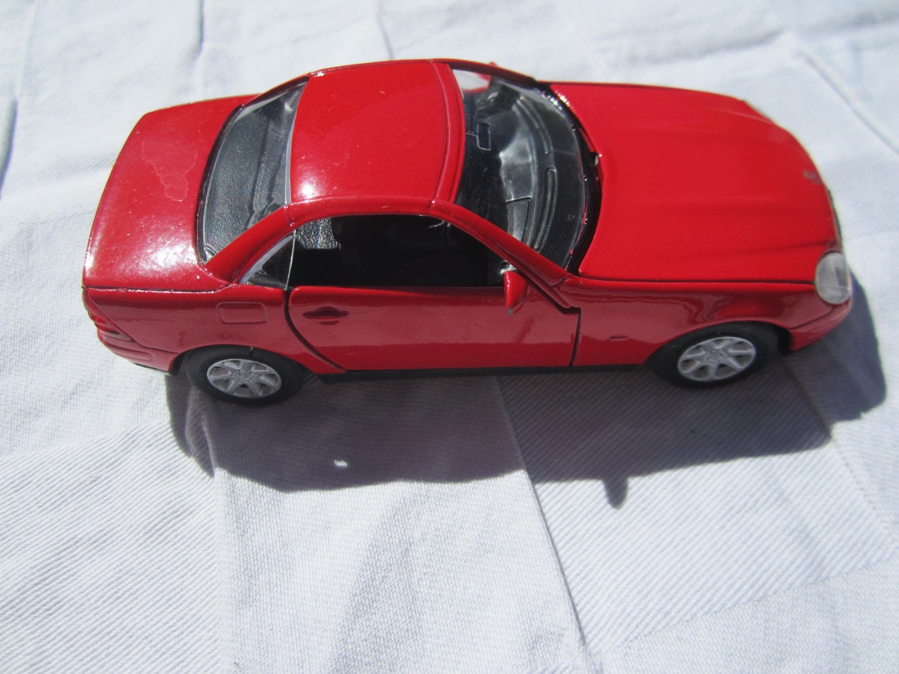 Mercedes-Benz Modellini d'auto: Mercedes SLK – Difettoso da Tramelan venduto da Tors
