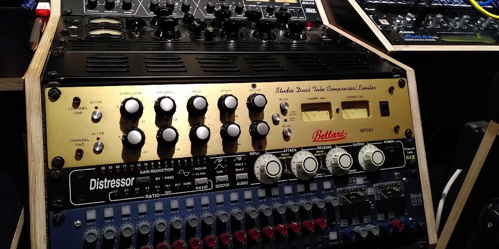 Bellari RP583 dual Chanel Tube Compressor/limiter (Gebraucht) in Vilars ...