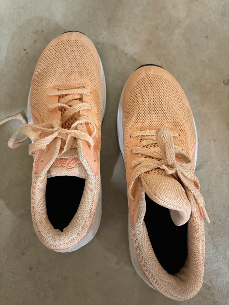Scarpe per ragazze: Oasics Schuhe 37 – Usato da Küsnacht ZH venduto da salim2019