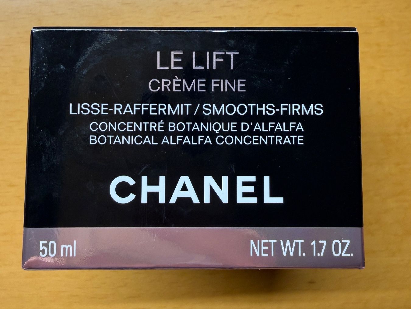 Chanel Cura del viso: Chanel Le Lift Crème Fine 50ml - – Usato da Basel venduto da morochadelsur