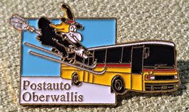 O636 - Pin Die Post PTT Postauto Oberwallis goldig