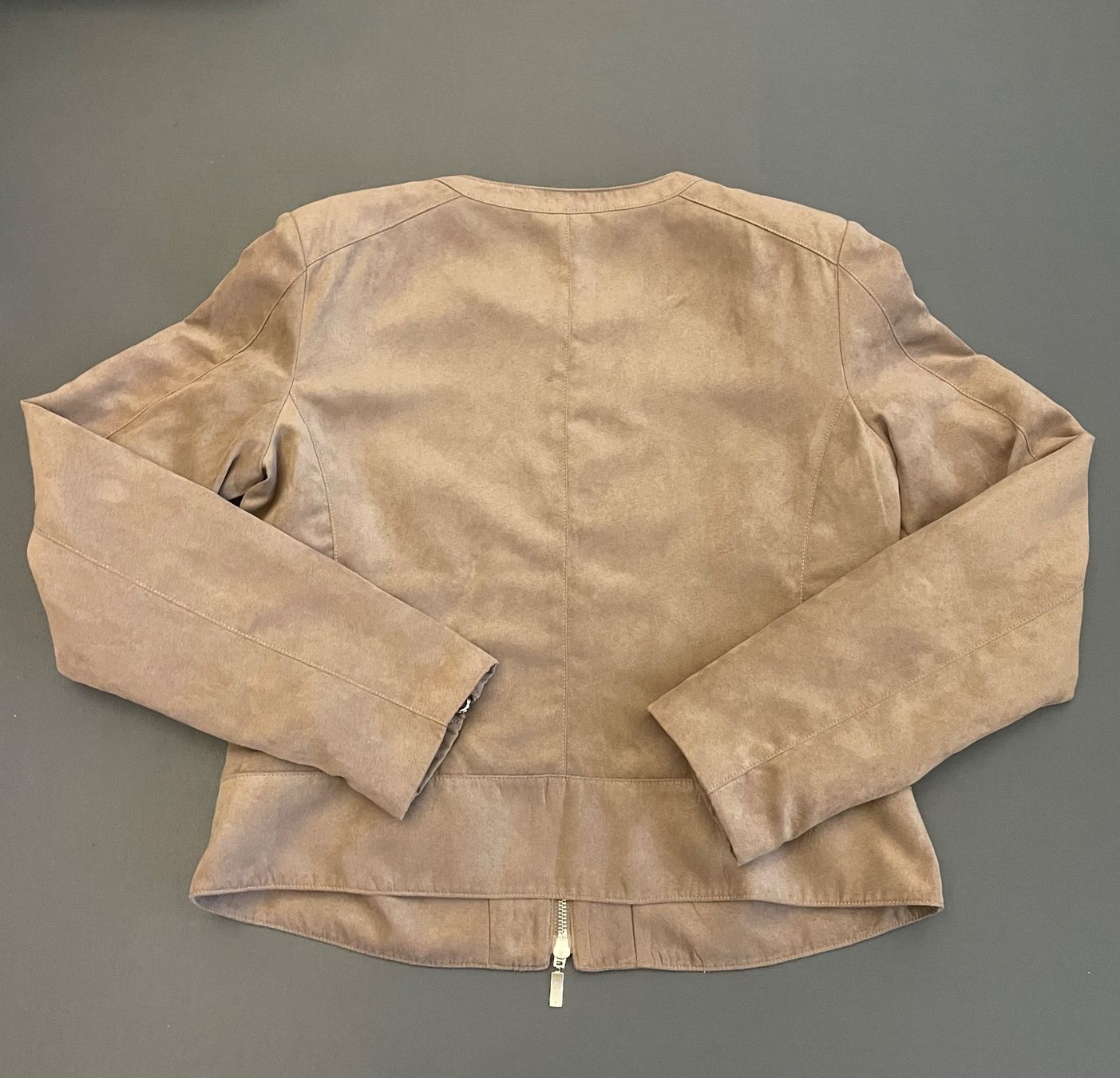 Giacche: Jacke Passwort / Grösse 40 / absolut neuwertig!!! – Usato da Winterthur venduto da LESA1015 1