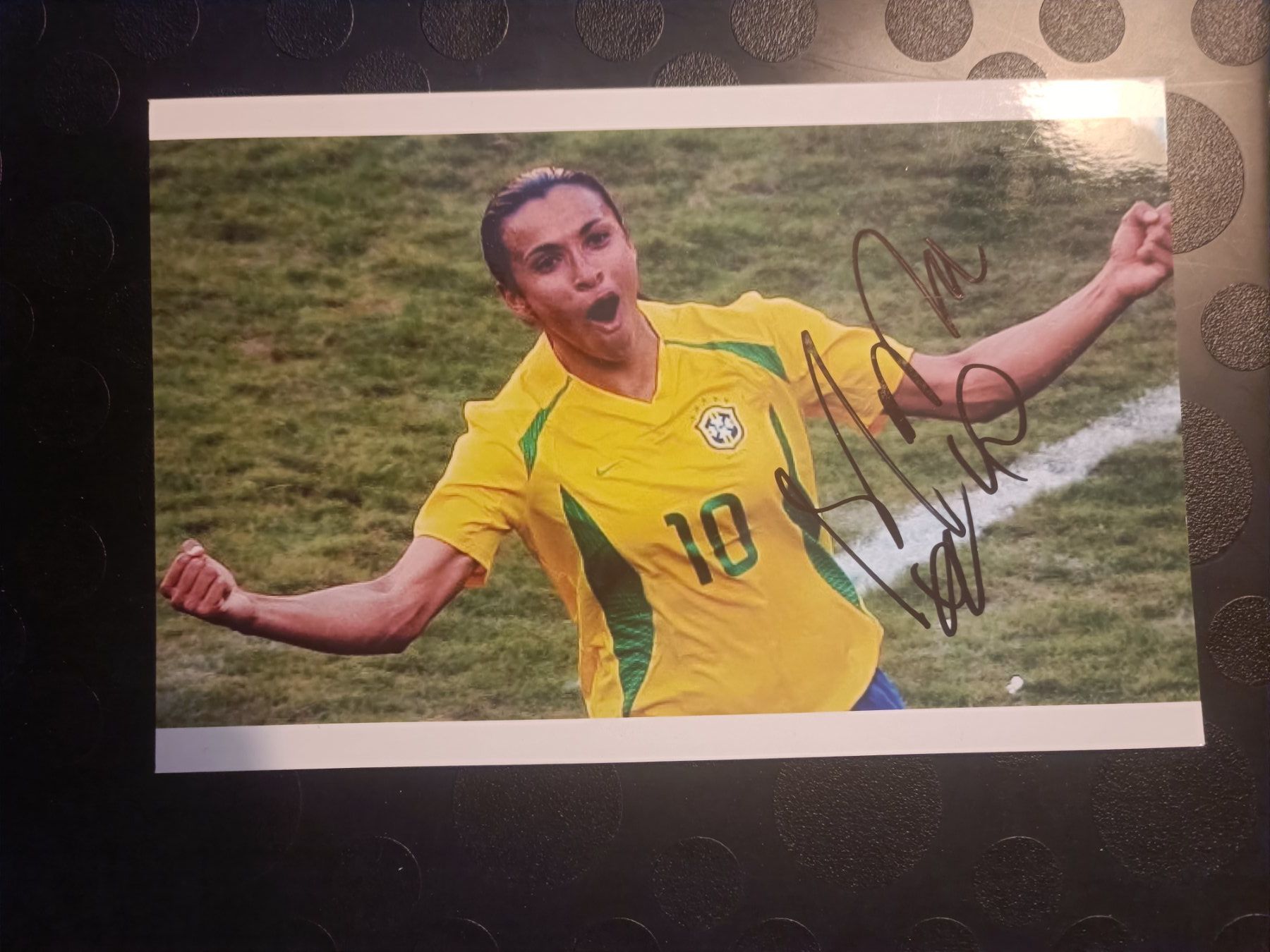 Autogramme: Marta - handsigniertes Foto - 12x18cm – Gebraucht aus Menziken von Artographs