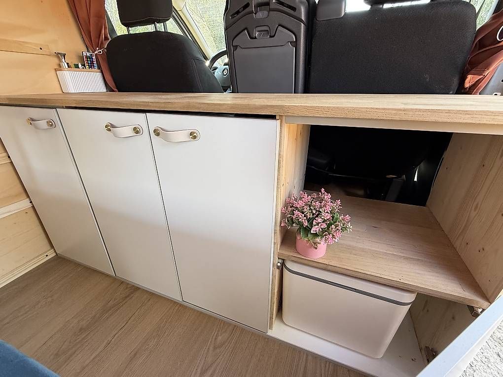 Veicoli da campeggio: Renault Trafic 3 - Van aménagé  – Usato da Suchy venduto da maxconcept 5