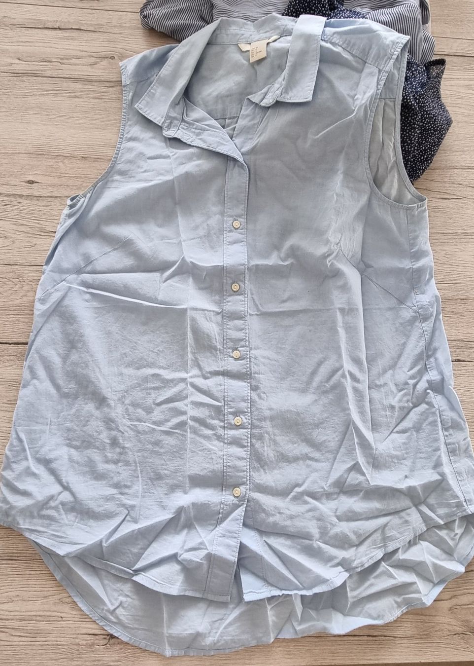 Lotti di vestiti: Divided & H&M Oberteile gr.M – Nuovo (secondo la descrizione) da Grossdietwil venduto da GNOM313 3