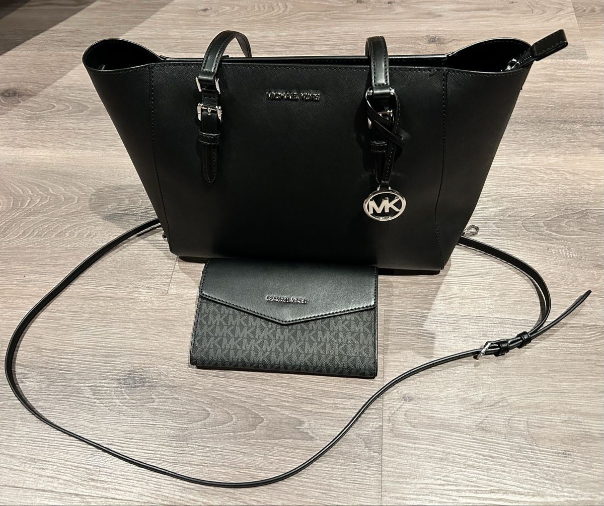 Michael Kors Borse da donna: MICHAEL KORS Taschen Set – Usato da Oberbuchsiten venduto da hue_66rs