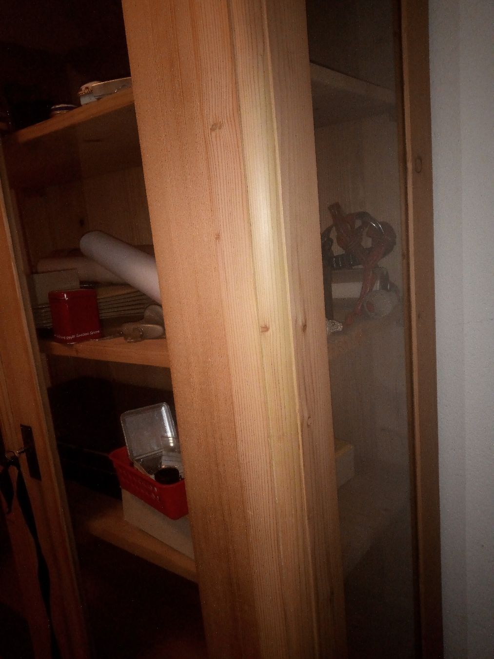 Vitrinen: antike Vitrine – Gebraucht aus Niederweningen von Ovlovibmok 2