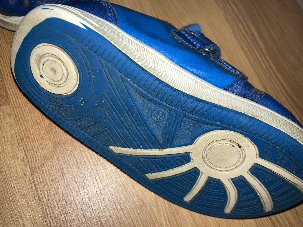 Scarpe per ragazzi: Paw Patrol Turnschuhe Gr. 27 – Usato da Emmenbrücke venduto da JJ_89 2