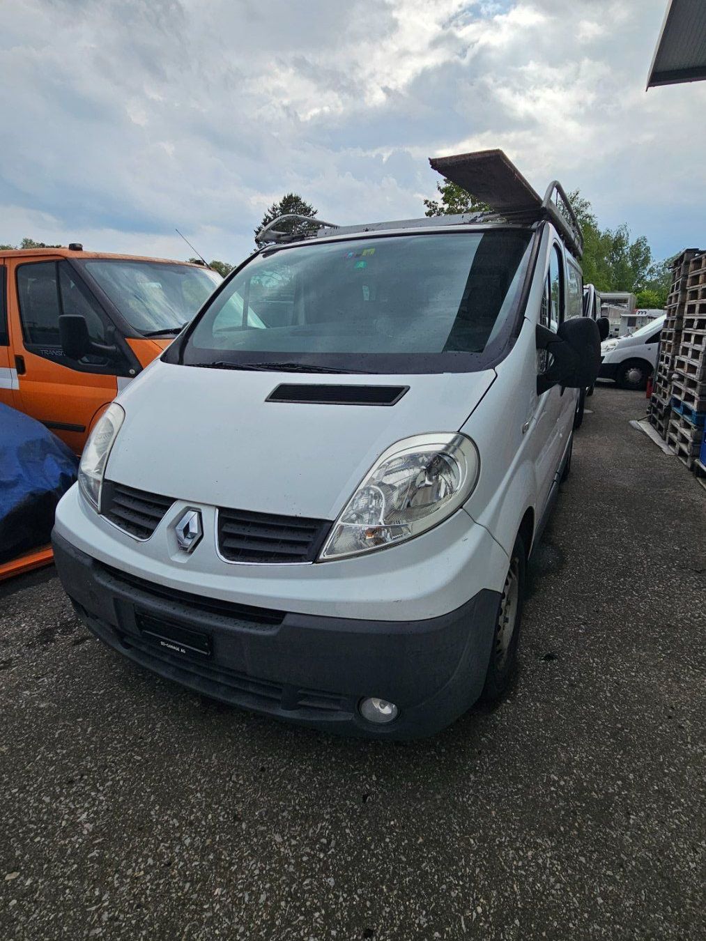Renault Veicoli commerciali: RENAULT Trafic T27 dCi 90 – Usato da Diessenhofen venduto da Osio