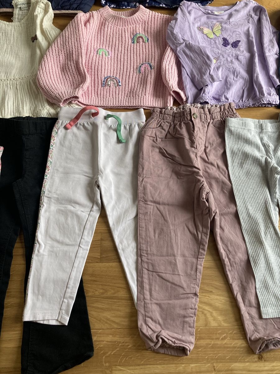Lotti & Set di vestiti: Mädchen Kleidungspaket Gr 98/104 – Usato da Staad SG venduto da gab_7dr9 2