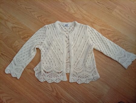 Strickjacke JDY weiss Lochmuster Grösse XS guter Zustand