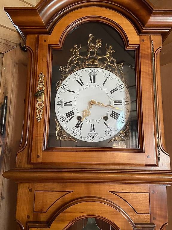Orologi da terra & Orologi da parete: Wunderschöne Standuhr aus Kirschbaumholz – Usato da Widnau venduto da Blackbeauty1 1