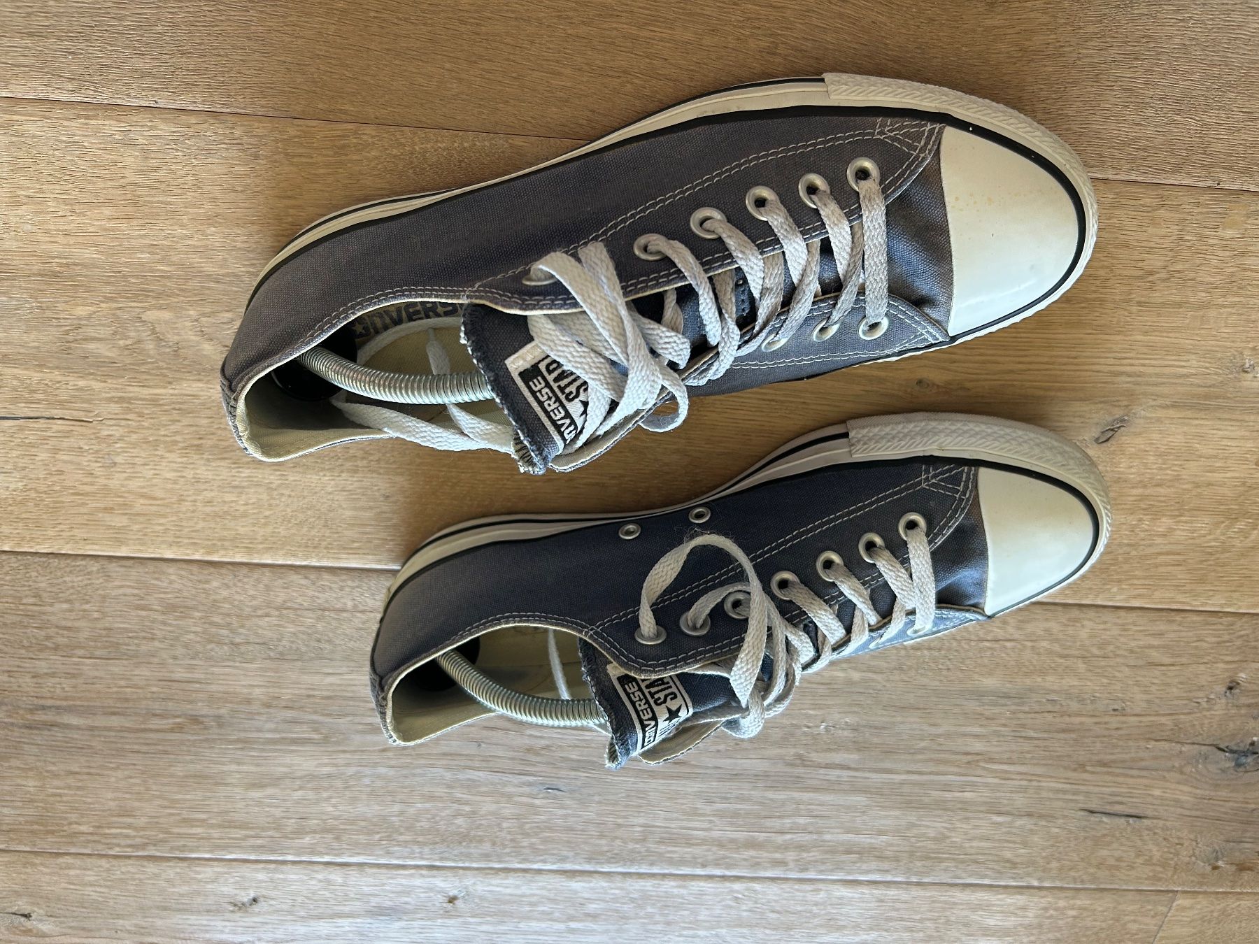 Converse Scarpe da uomo: Converse Allstars Chucks Low 44 – Usato da Thayngen venduto da Neuhof80 1