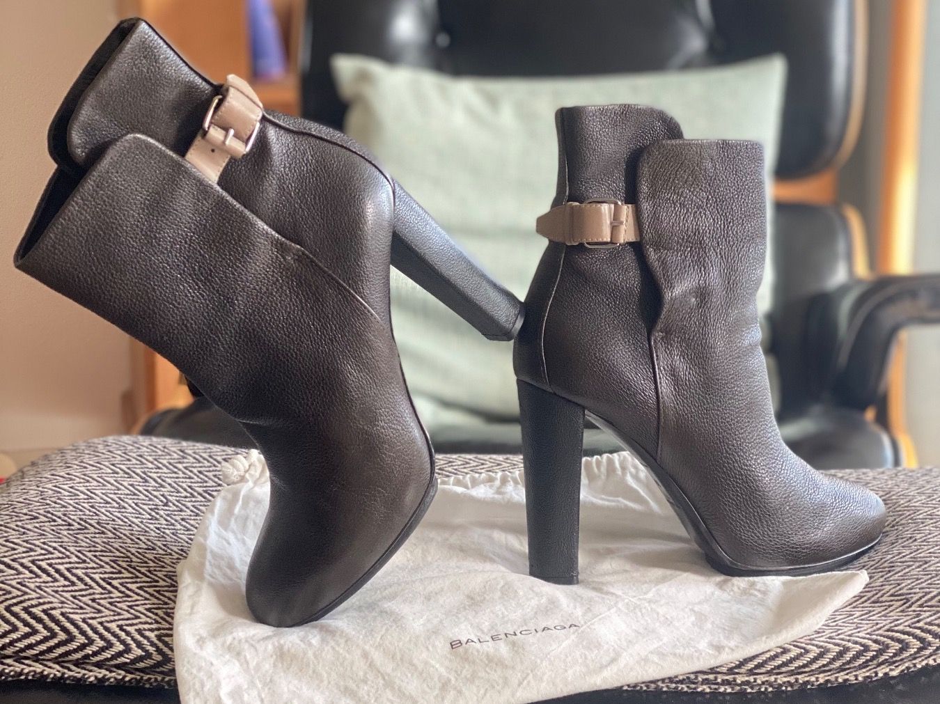 Balenciaga Scarpe da donna: Balenciaga Stiefeletten – Usato da Uster venduto da Charis5