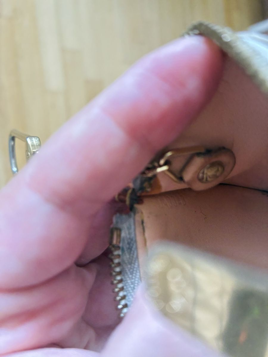 Louis Vuitton Brieftaschen: Louis Vuitton Key Pouch Murakami Multicolor   – Gebraucht aus Basel von ars_r7xd 6