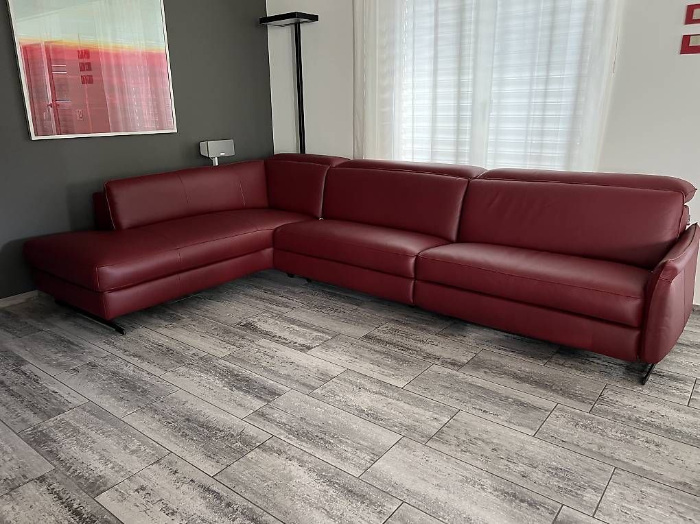 Sofas: Ecksofa mit zwei elektrisch verstellbar Relaxfunktionen. – Gebraucht aus Untersiggenthal von Womamina