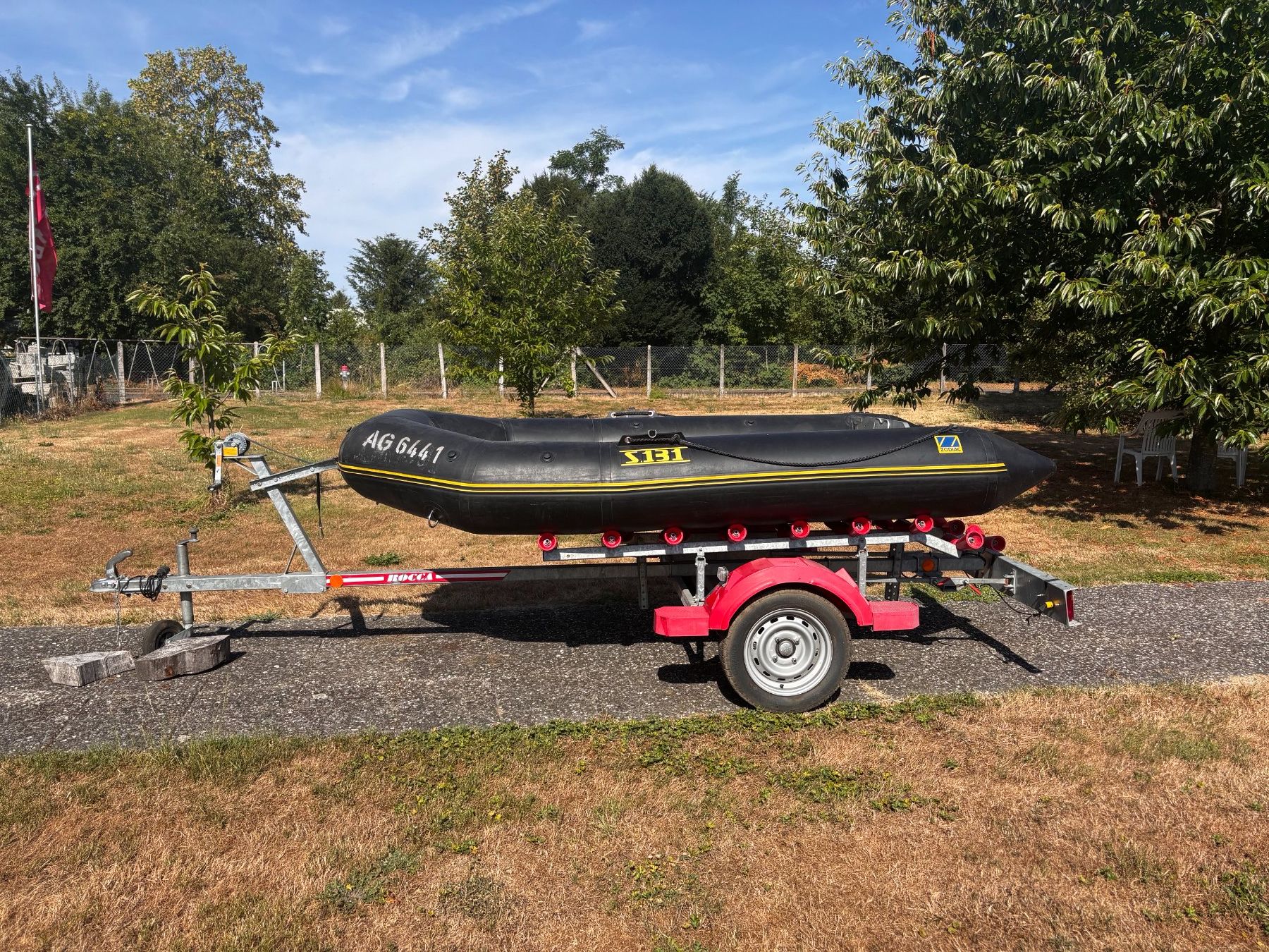 Zodiac Boote: Schlauchboot mit Anhänger Zodiac S 131 – Gebraucht aus Hunzenschwil von Gaggofisch