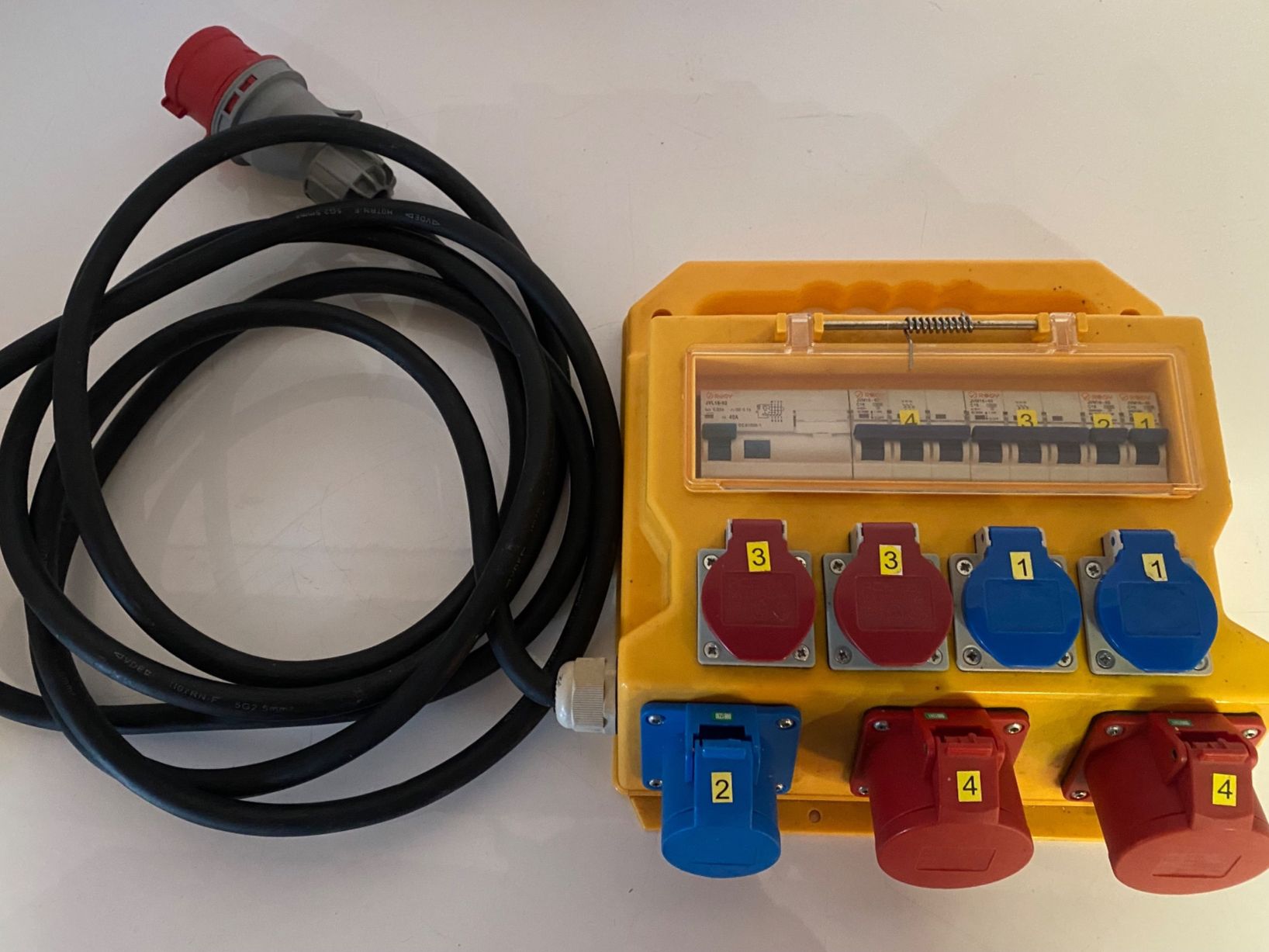 Elettrotecnica: Baustromverteiler, Bau - Stromverteilerkasten Max Hauri – Usato da Ballwil venduto da ClassicGallery