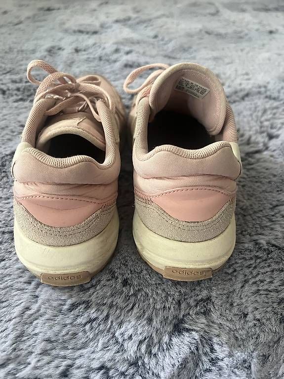 Scarpe da donna: ADIDAS WOMEN 36 2/3 – Usato da Zürich venduto da szilikriszta 2