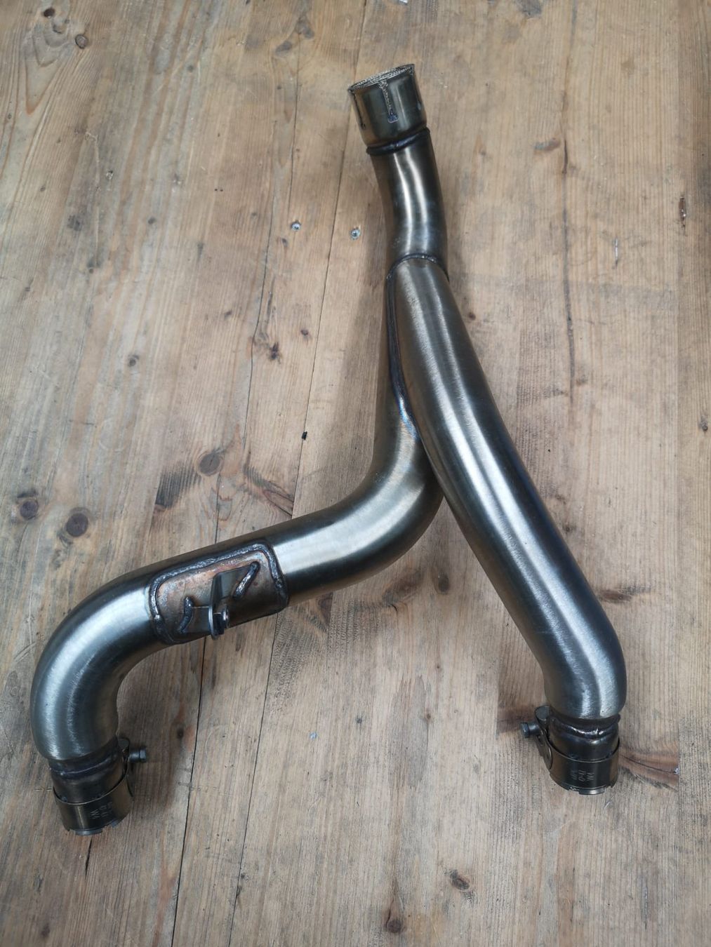 Sistemi di scarico: Auspuffkrümmer Triumph T2207330 – Usato da Kerns venduto da .Biker.