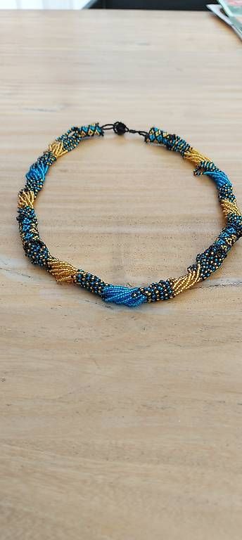 Catenine: Schöne  modische Kette – Usato da Thal venduto da elena0303