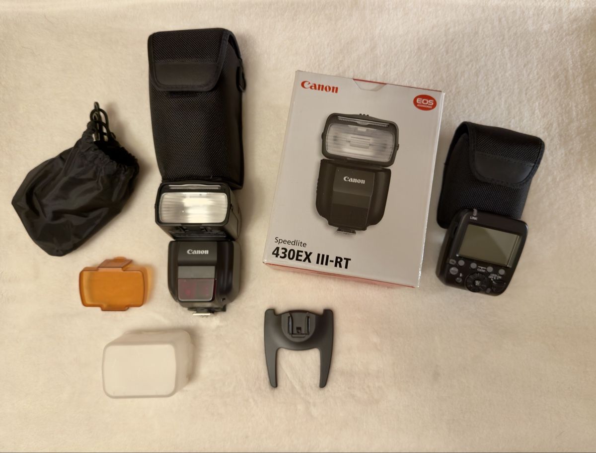 Canon Flash: CANON SPEEDLITE 430EX III-RT + CANON TRANSMITTER ST-E3-RT – Usato da Curtilles venduto da ced_wx7v