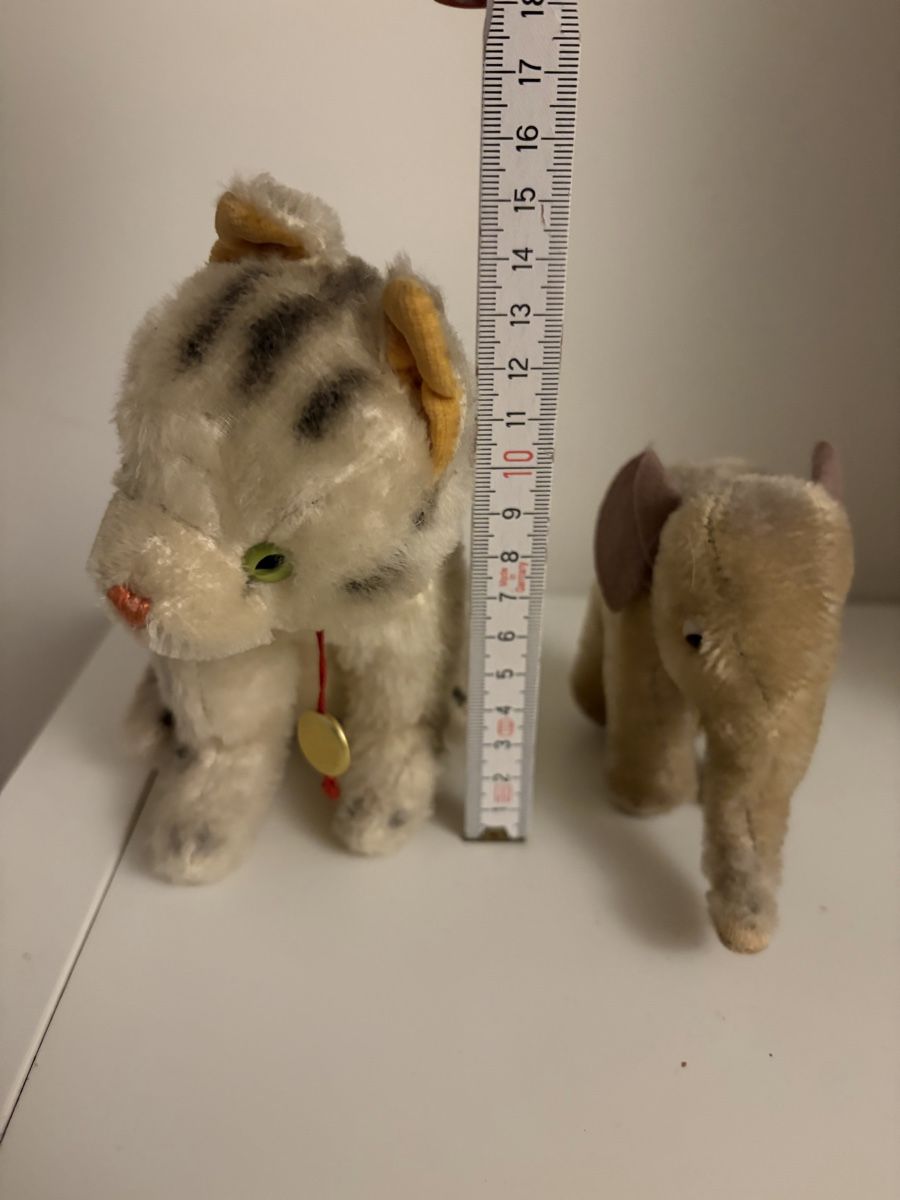 Steiff Giocattoli: Elefant von Steiff , Katze von Hermann  – Usato da Hochfelden venduto da larson27 7