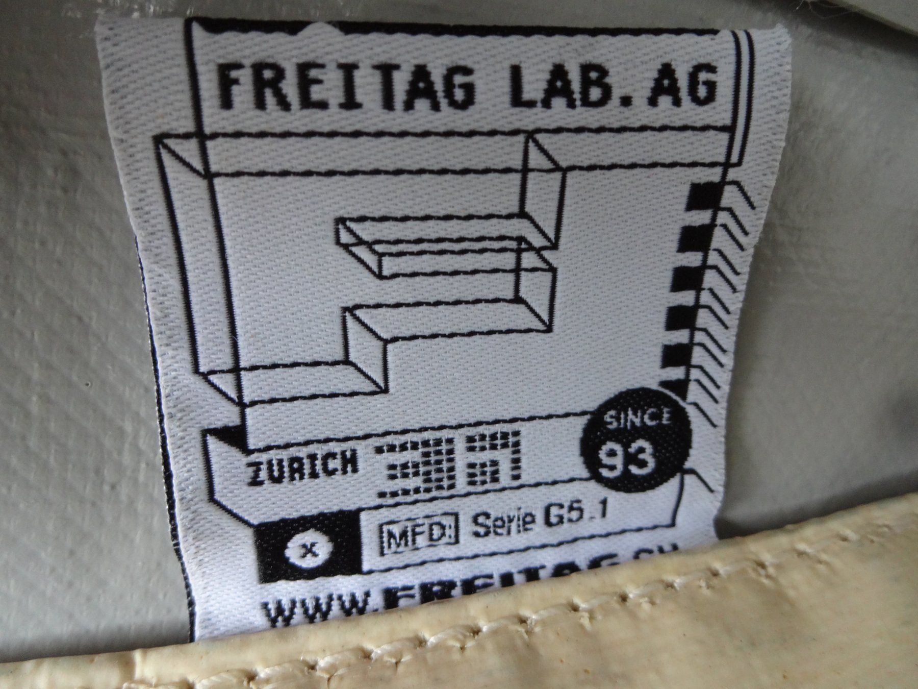 Freitag Sacs femmes: """ FREITAG """ Hand oder Umhängetasche – D'occasion à Frauenfeld par Reyy58 6